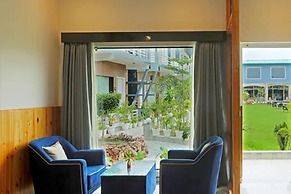 Countryard Resort By Alcor