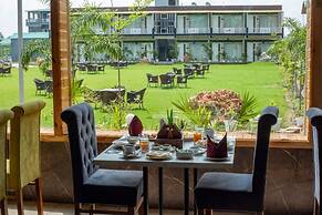 Countryard Resort By Alcor