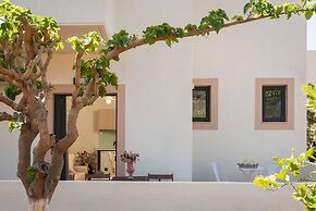 Mear Family Escape - Summer Cretan Gem