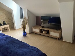 LA VILLA MIRABELLE