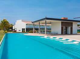 Double House - Two Beautiful New Villas