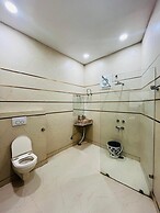 Roomshala 152 Hotel Sukoon