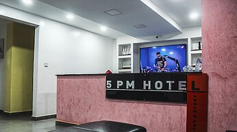 5 PM Hotel
