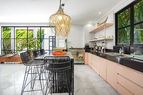 Mare Villa by Betterplace