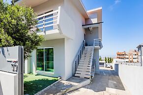 Gaia Elegant Retreat II