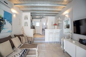 Phaedrus Living: Ornos Beach House Mykonos