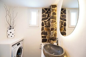 Phaedrus Living: Ornos Beach House Mykonos