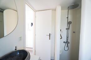 Phaedrus Living: Ornos Beach House Mykonos