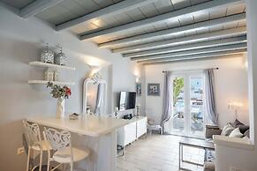 Phaedrus Living: Ornos Beach House Mykonos