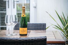 Park Place - 2 Bedroom Apartment - Tenby