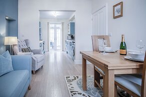 Park Place - 2 Bedroom Apartment - Tenby