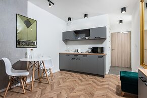 APARTAMENTY NA DĘBNIKACH