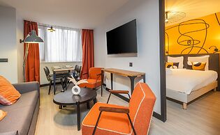 East Paris Suite