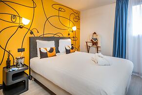 East Paris Suite