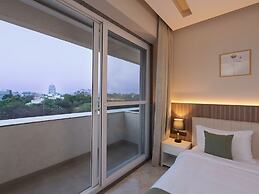 Foxtrail, Sector 42 - AM Hotel Kollection