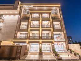 Foxtrail, Sector 42 - AM Hotel Kollection