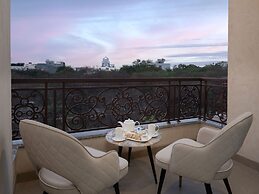 Foxtrail, Sector 42 - AM Hotel Kollection