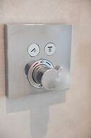 Downtown Brussels Splendor Suites