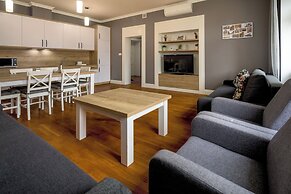 RentPlanet - Apartament Białoskórnicza