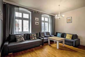 RentPlanet - Apartament Białoskórnicza