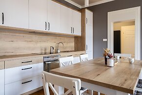 RentPlanet - Apartament Białoskórnicza