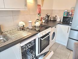 Stylish 2bed 2bath 8min to LondonBridge