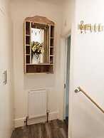 Stylish 2bed 2bath 8min to LondonBridge