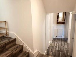 Stylish 2bed 2bath 8min to LondonBridge