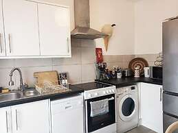 Stylish 2bed 2bath 8min to LondonBridge