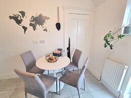 Stylish 2bed 2bath 8min to LondonBridge