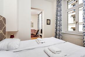 Vintage Vibe - Classic Old Town Suites