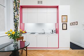 Vintage Vibe - Classic Old Town Suites