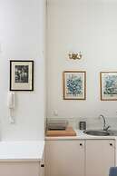 Vintage Vibe - Classic Old Town Suites