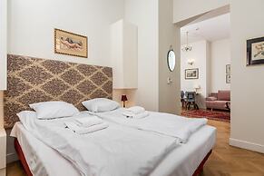 Vintage Vibe - Classic Old Town Suites