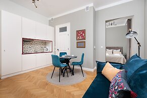 Vintage Vibe - Classic Old Town Suites