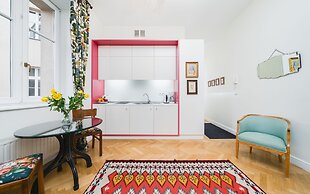 Vintage Vibe - Classic Old Town Suites