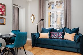 Vintage Vibe - Classic Old Town Suites