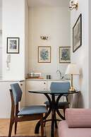 Vintage Vibe - Classic Old Town Suites