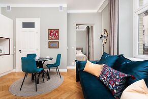 Vintage Vibe - Classic Old Town Suites