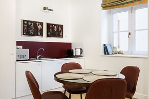 Vintage Vibe - Classic Old Town Suites