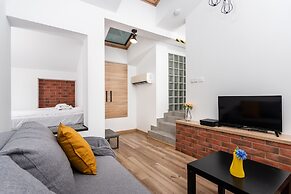 Blossom - Old Town Residence