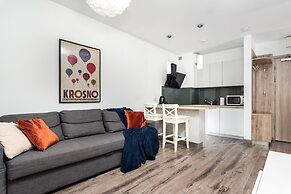 Blossom - Old Town Residence