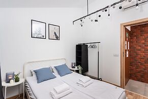 Blossom - Old Town Residence