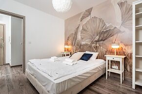 Blossom - Old Town Residence