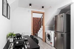 Blossom - Old Town Residence