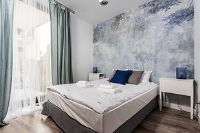 Blossom - Old Town Residence