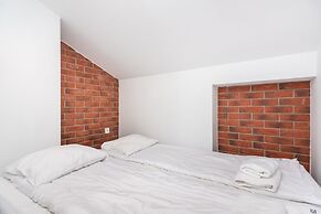 Blossom - Old Town Residence