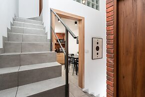 Blossom - Old Town Residence