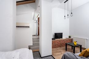 Blossom - Old Town Residence