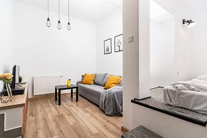 Blossom - Old Town Residence